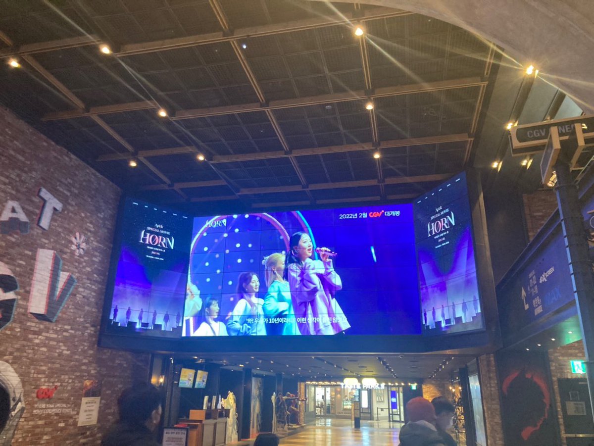 Apink_2011's tweet photo. 함께해요💓 https://t.co/xfBJDdCOiV