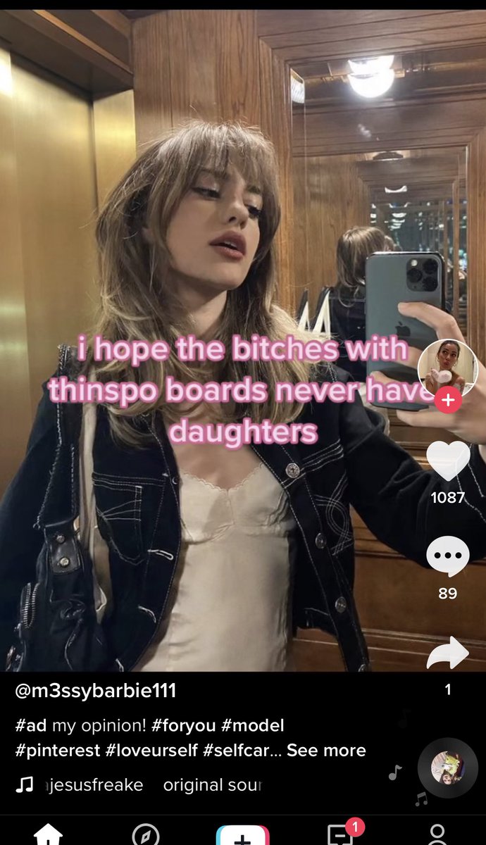 lily jo tweet media
