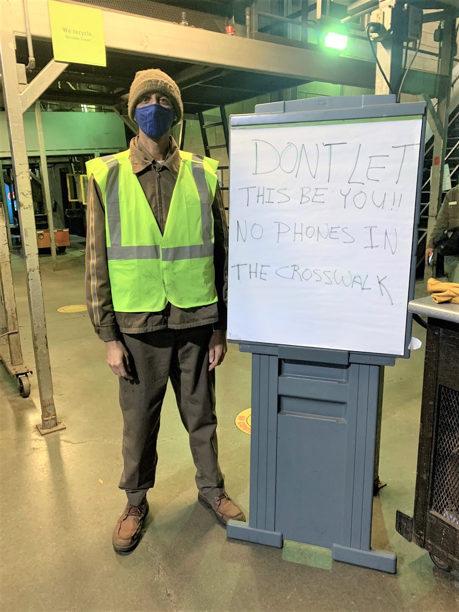 Took this pic a year and a half ago! Love that you are always creating awareness around yard safety and collaborating with the hub 🦺 <a href="/OCFeederSafety/">OakCreekFeederCHSP</a>