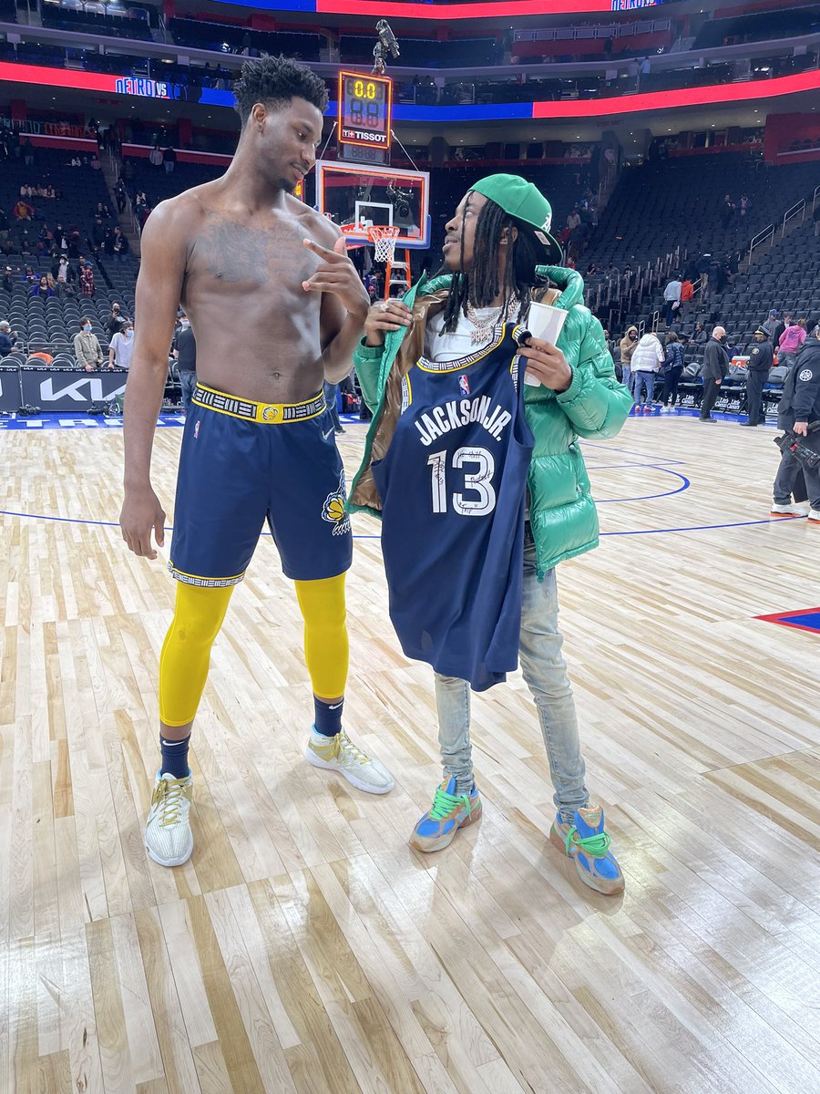 BabySmoove_'s tweet photo. 🏀💫 https://t.co/toi6MpeXKf
