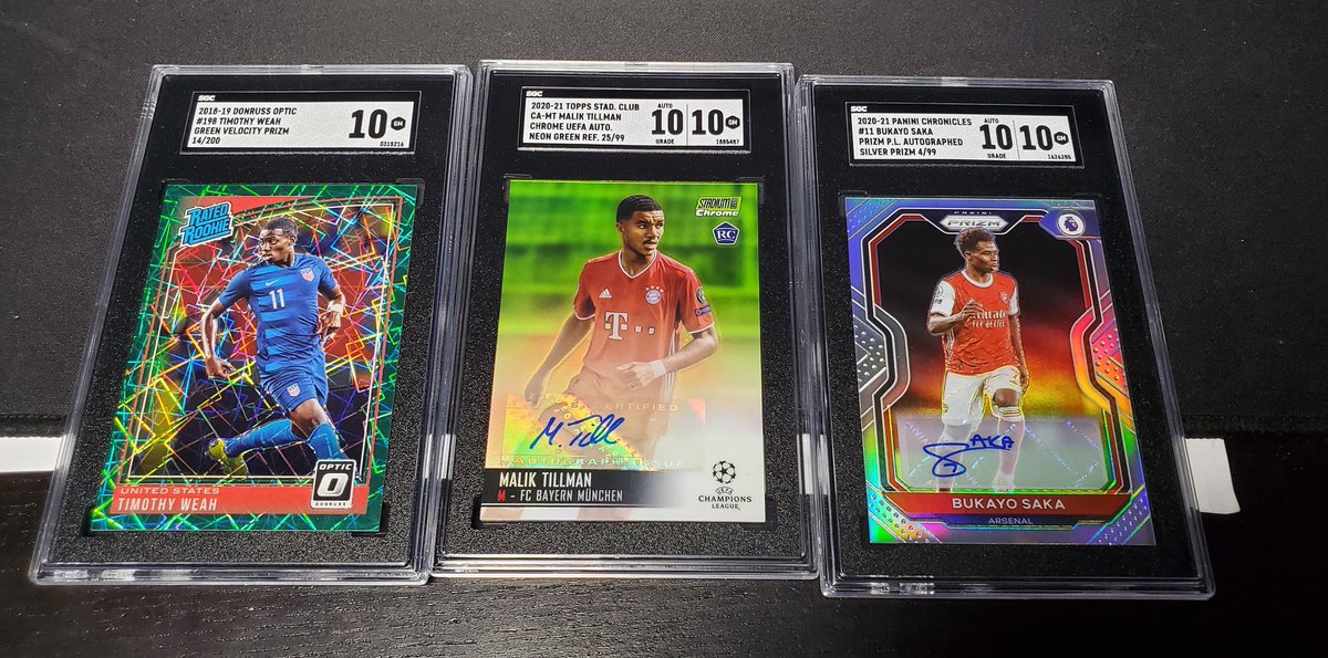 Gem_Mint_Cards_'s tweet photo. Sent 3 cards #packpulled #packfresh via SGC cus economy was closed. You'd think I actually a soccer ⚽️ collector #whea #saka #tillman https://t.co/kKF0igQm5n