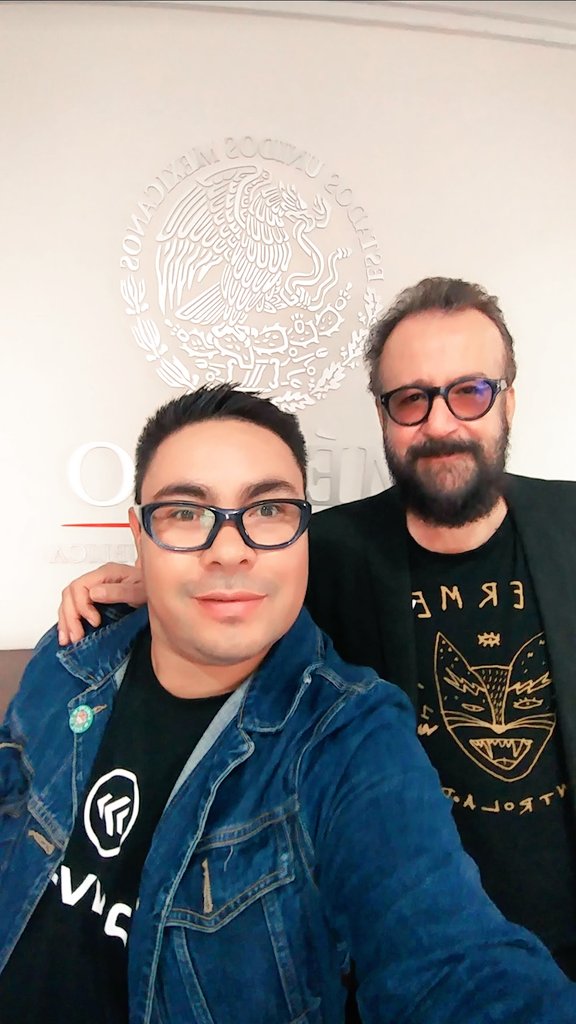 Stanzcy's tweet photo. Tarde pero con mucho amor, felicidades y larga vida al super @eltalcha #poderoso54 https://t.co/cWPyoWQQqk