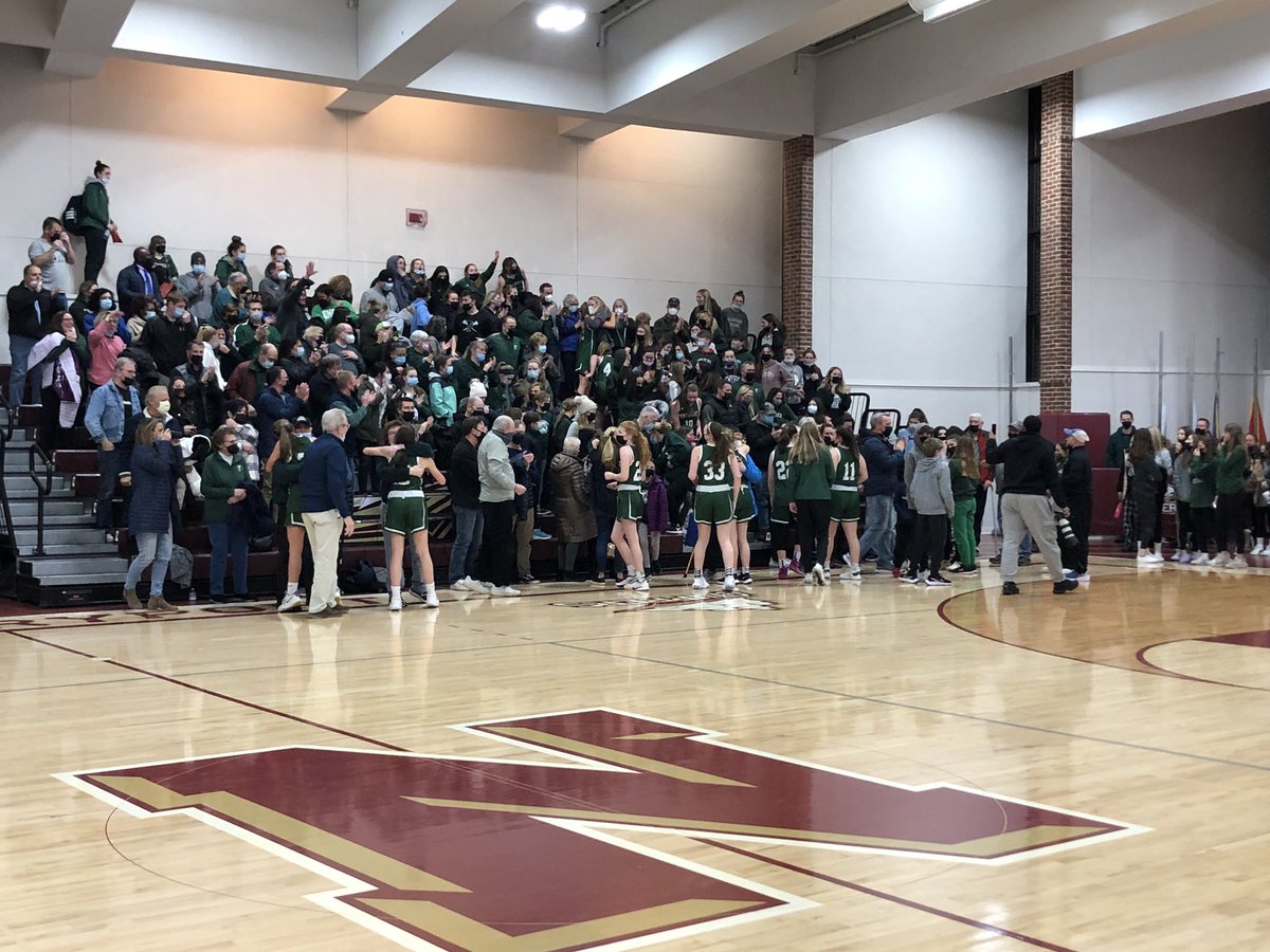 dr_steph_dpt's tweet photo. Man I love my team 💚🏀🖤🏆 #CALChamps #PentucketPride #NotDoneYet https://t.co/VijzEVW0TE