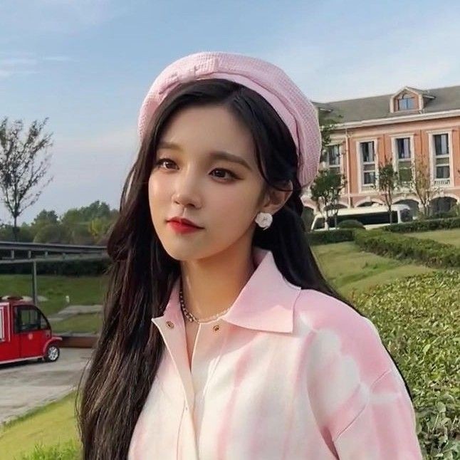 Yuqipow's tweet image. ᅟ
ᅟᅟᅟᅟ𝘀𝗵e's so sɯe̶e̶t, knoɯ ɬhαɬ
ᅟᅟᅟᅟıɬ αın'ɬ r͟e͟αl ɕhe𝗿𝗿ч . . . . . 🌸
           ᅟ#CONVBREAK