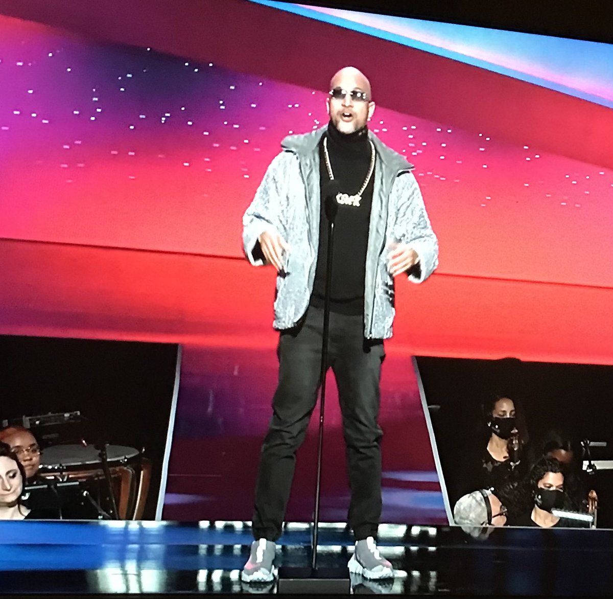 AnneKemmerle's tweet photo. Hey Z @zacciahsaltzman, did u see Micah’s jacket on @KeeganMKey at the #NFLHonors 😳 OMG https://t.co/gr7KFTg3S8