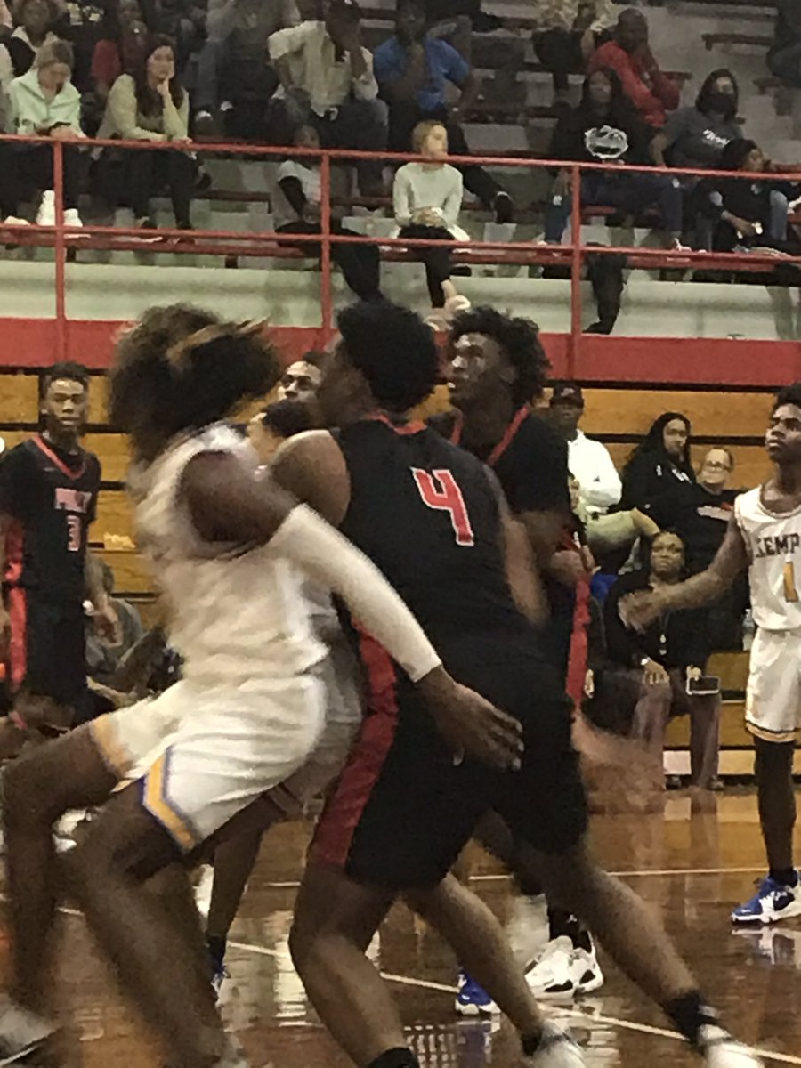 LisaCoxHull's tweet photo. Tornadoes fall in district play. Proud of our young men, coaches, and managers!! Philly 43 Kemper 49 ❤️🖤❤️🖤🌪🌪🌪🏀🏀🏀 @Phila_Tornadoes @misshsaa @bshields0244 @bmaze @WTOKTV @NeshobaDemocrat https://t.co/wqvfHawrNj