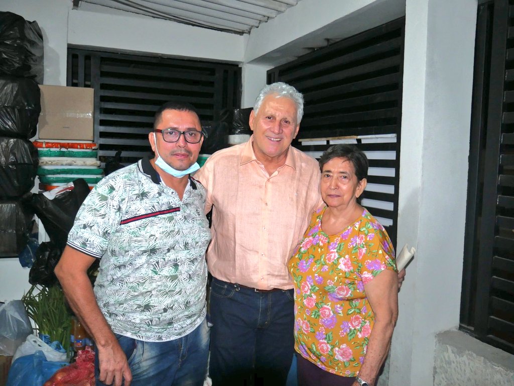 CesarRojasCucut's tweet photo. La comuna 8 le dice sí al progreso, seguiremos trabajando por una mejor ciudad.
#GenerandoProgreso #SíSePuedeProgresar https://t.co/I1xORKga6c