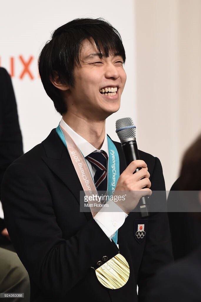 only_for_yuzu's tweet photo. #羽生結弦  
You could be the GTEATEST
You can be the BEST
You can be a master
Don't wait for luck
Standing in the HALL OF FAME
And the world has known your name
Caz you burn with the brightest flame
栄光の歴史は、あなたによって築かれた
#YuzuruYouAreMyHero 
#羽生結弦を褒めよう https://t.co/iBOKkHrGx8