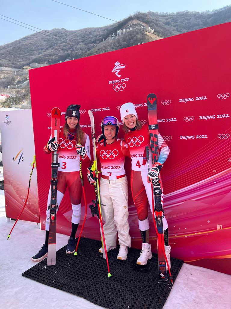 Ski_Austria_'s tweet photo. #SkiAlpin
Nach 30 Läuferinnen liegt Mirjam #Puchner auf 🥈Kurs 😊
#beijing2022 #skiaustria https://t.co/5We7aLlpjG