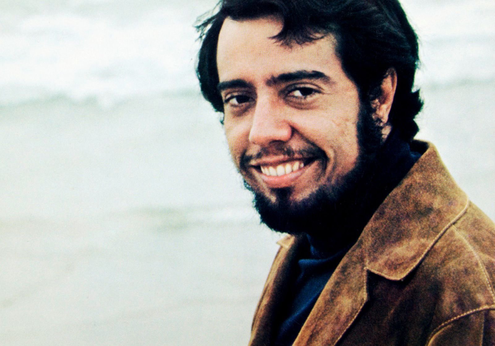 Happy Birthday Sergio Mendes 82 today 
  