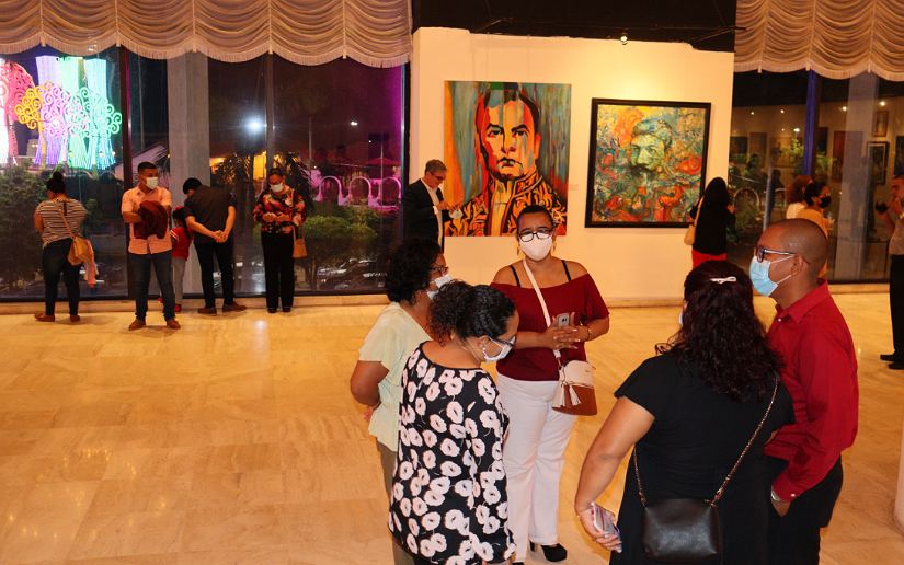 #Nicaragua

El Instituto Nicaragüense de Cultura (INC) y el Teatro Nacional Rubén Darío inauguraron la noche de este jueves 10 de febrero una exposición de artes plásticas en homenaje a Rubén Darío y en saludo al Tercer Festival Internacional de las Artes.