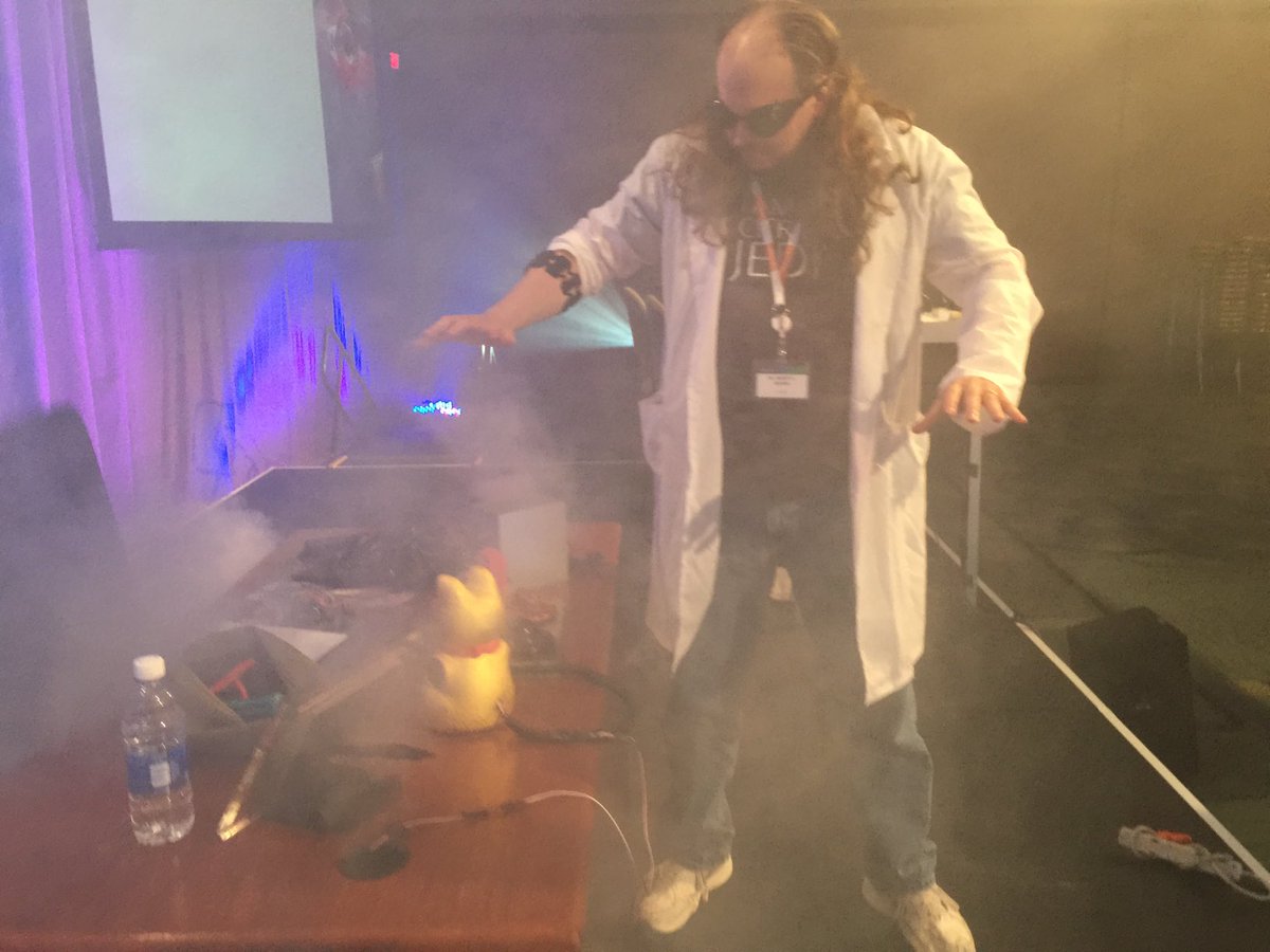 ⁦<a href="/citrixjedi/">Chris Rogers</a>⁩ will be reprising his role of Doc Brown from Geek Speak Tonight 2015 at the #EUCMastersRetreat 

April 8-10 Scottsdale, Arizona

thinclient.net/2020-masters-r…