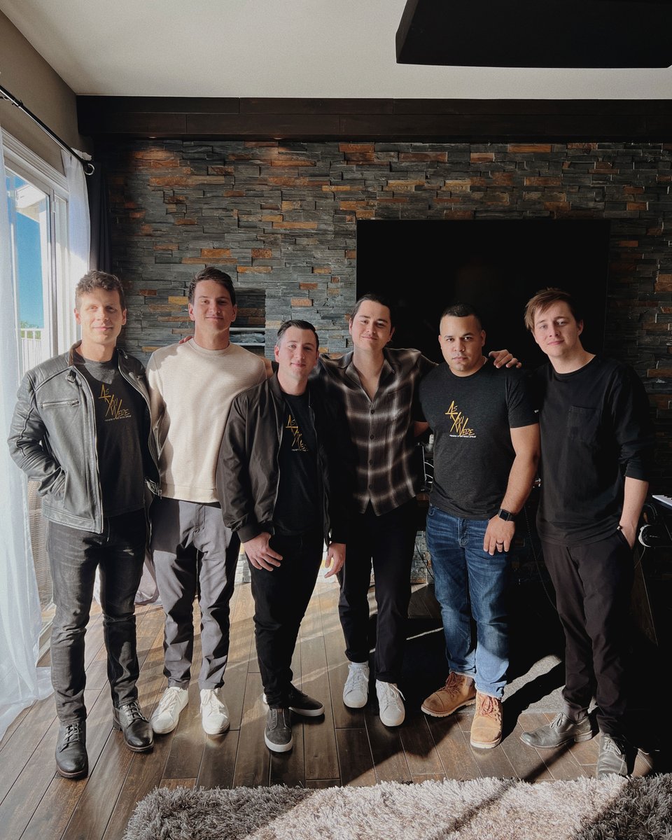 beforeyouexit's tweet image. We had an awesome time hanging out and talking with the guys in @aywmusic.