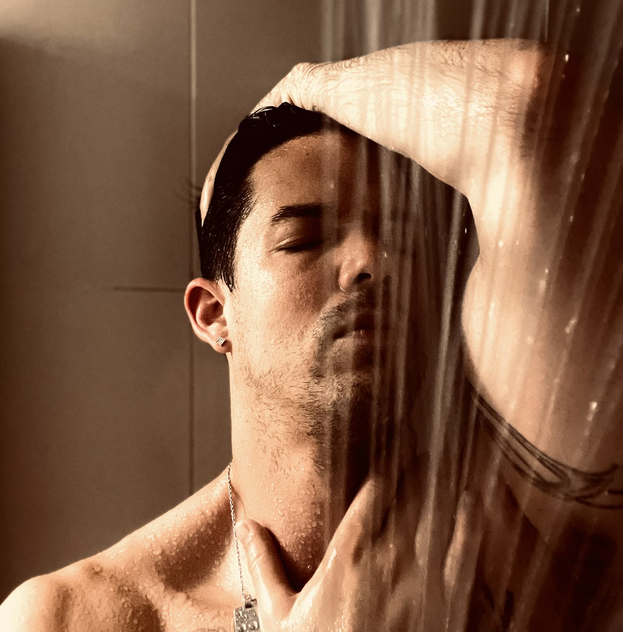 FLSpvBRUYAIryUd.jpg:large