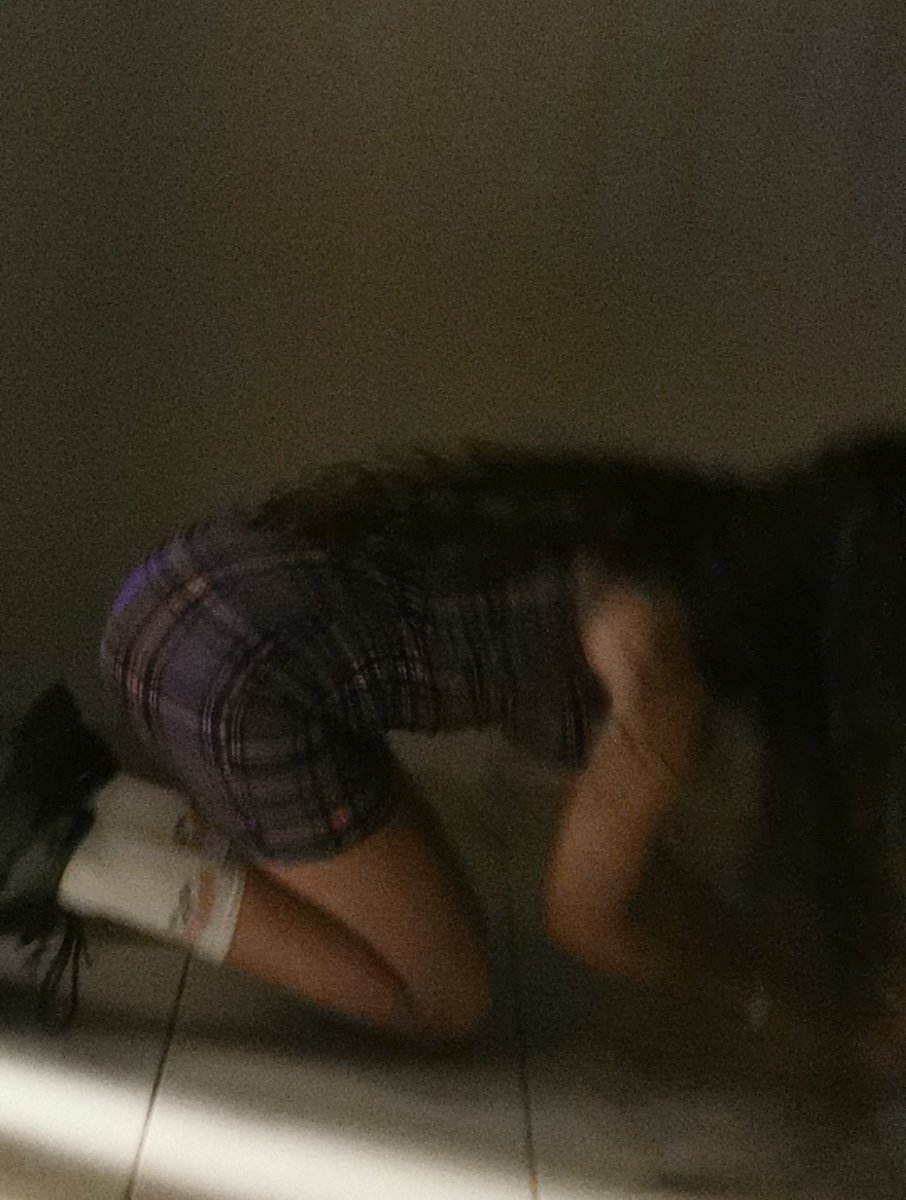 btch this is molly tweet media
