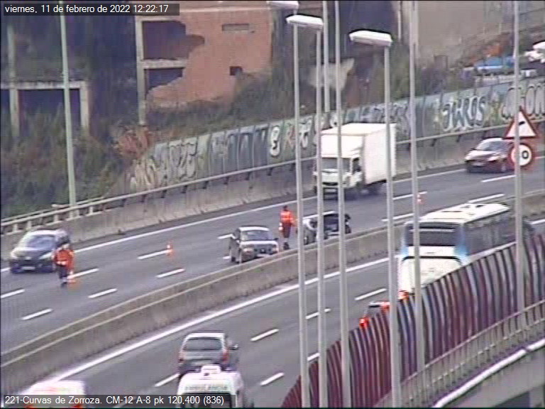 🚗🚗2 ibilgailuren arteko #Istripua #A8 Km 121 #Barakaldo-n Irungo norantzan, bi…