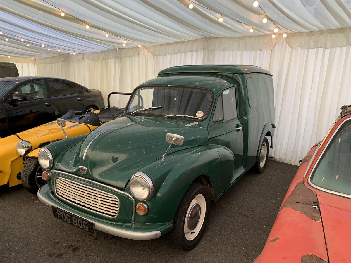 MadAboutData's tweet photo. Wallace &amp; gromit spotted in Frome! #doreandrees #classiccarauction #antipesto https://t.co/qpOkUb6F9E