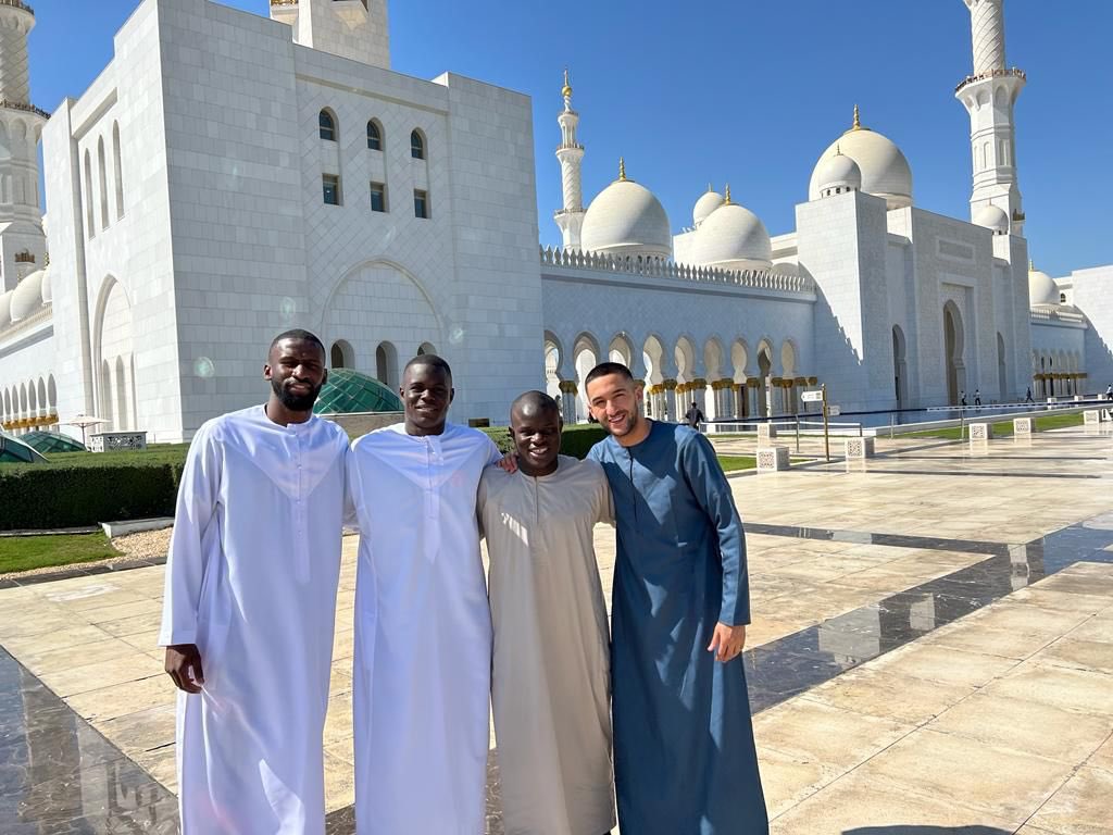 MankaHajji's tweet photo. Juma Mubarak My brothers #Rodiger #Sarr #kante #Ziyech #Chelsea
#JumaMubarak 💙💪 https://t.co/xA1LLrxWCE