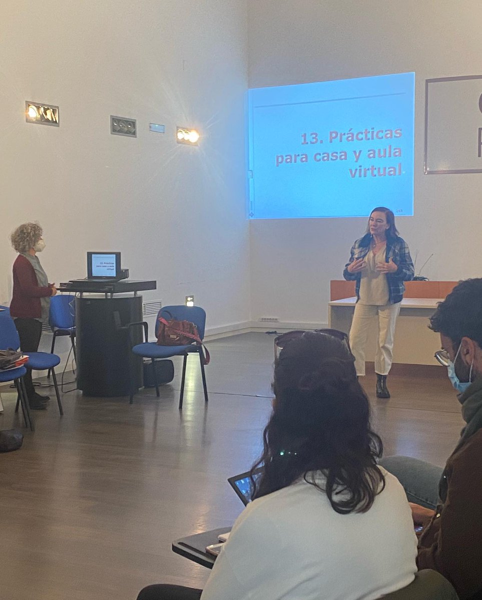 GIFES_Uib's tweet photo. Nueva #formacióndeformadores PCF-Afect 12-16 realizada ayer y hoy en Málaga sobre el #programadecompetenciafamiliar. Jornadas semipresenciales.
#programabasadoenlaevidencia #prevención
#Strengtheningfamiliesprogram
#GIFES #LIFAC
@insertandalucia
@UIBuniversitat https://t.co/DKb0FEixKI