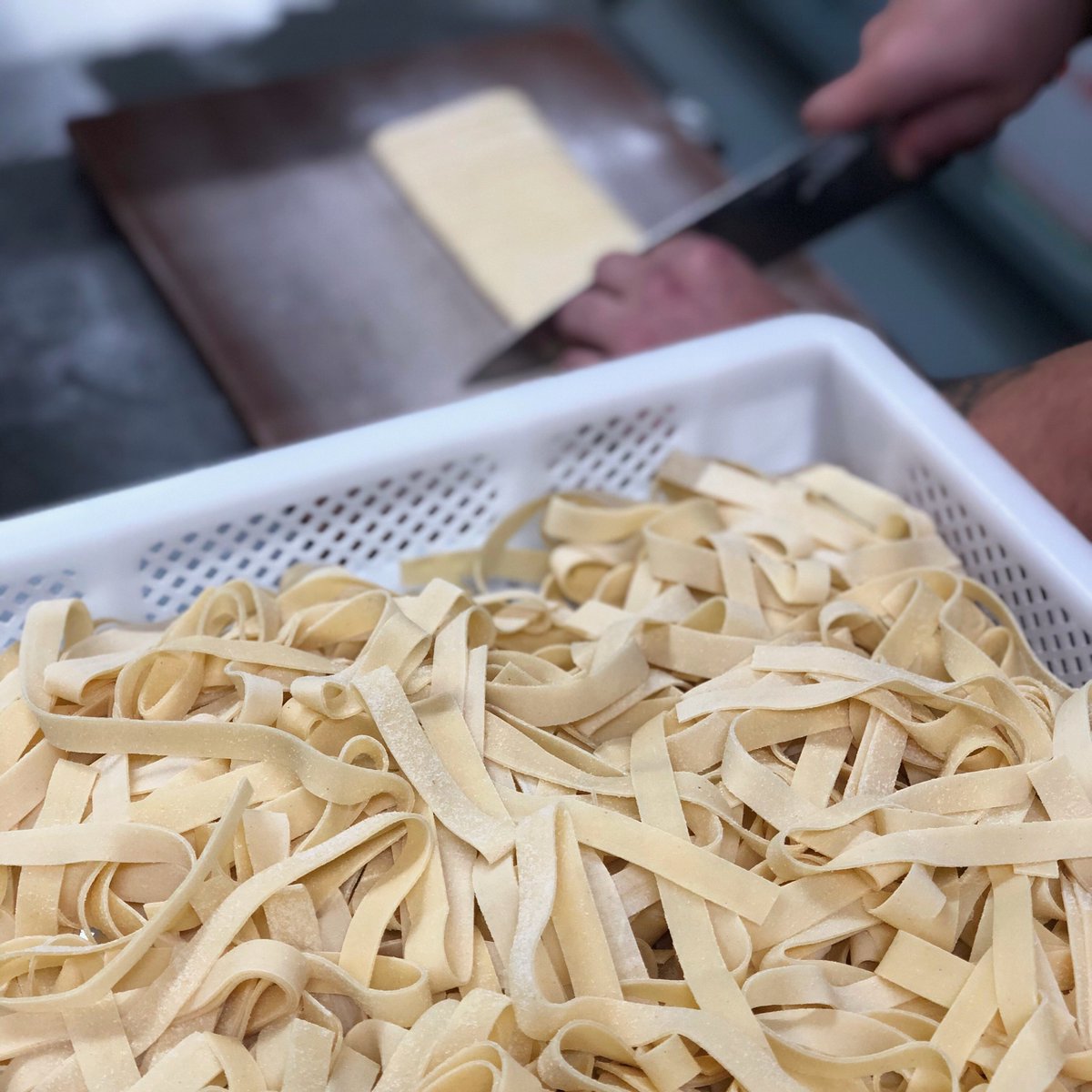 Nothing beats fresh pasta 😌 hand crafted to perfection and ready to be delivered to your homes 🏡 what are you waiting for? Click the link to check out our selection of pastas 🍝

seriouslyitalian.com
