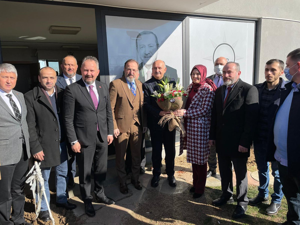 mestanozcan's tweet photo. Önceki dönem Sağlık ve Çalışma ve Sosyal Güvenlik Bakanımız Sn. @MuezzinogluDR'nu il başkanlığımızda ağırladık.

Sayın Bakanımıza teşrifleri için şükranlarımı sunuyorum.

Gerçekleştireceğimiz tüm çalışmalar Tekirdağ'ımız için hayırlı olsun. 🇹🇷 https://t.co/vj1twE3yO5