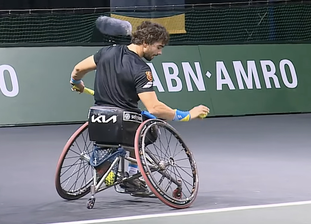 🎾♿️ #TenisSilla Daniel Caverzaschi🇪🇸 se despide en CF del #abnamrowwtt de Rotterdam ante el Nº 5 mundial Stéphane Houdet🇫🇷 61 63

📺@abnamrowtt