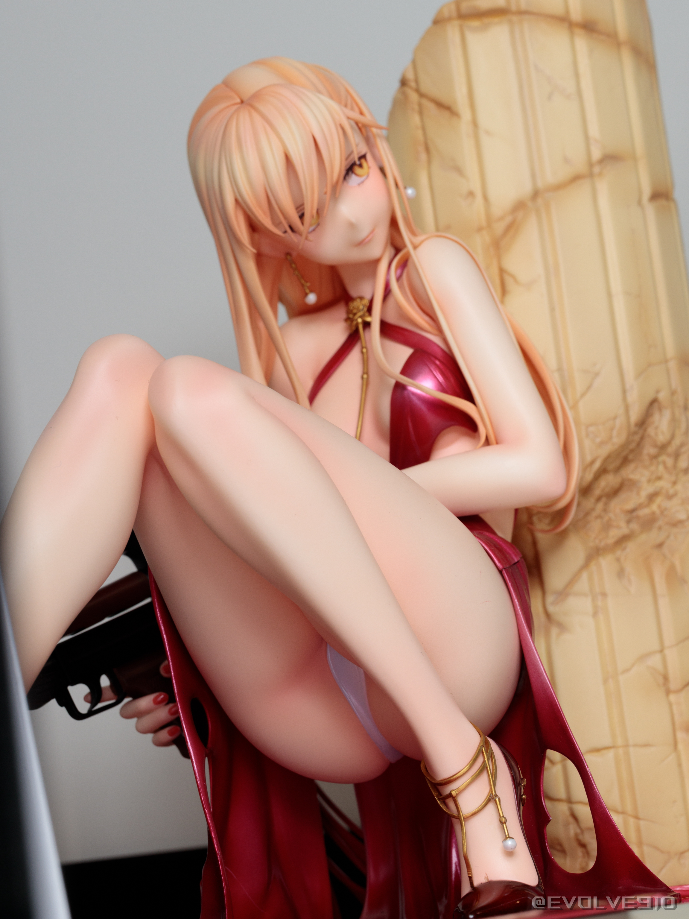 ドルフロ OTs-14 グローザ 宴会を統べる者 重傷Ver. 1/4フィギュア