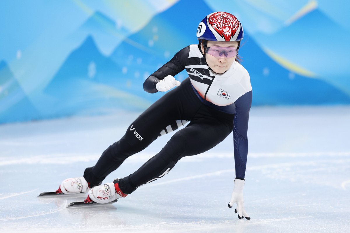 Olympic's tweet photo. 최민정 선수가 2022 베이징 동계올림픽 쇼트트랙 여자 1000m 준결승에 진출했습니다.

#최민정 #베이징올림픽 #올림픽 #쇼트트랙 @Beijing2022 https://t.co/B5XwTpymiY