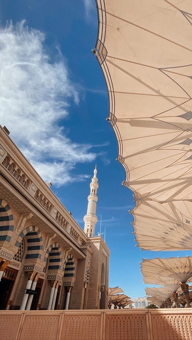 browhatnext's tweet photo. wanna go to makkah and madina and cry out 🥺❤️ https://t.co/TJBJVR2jth
