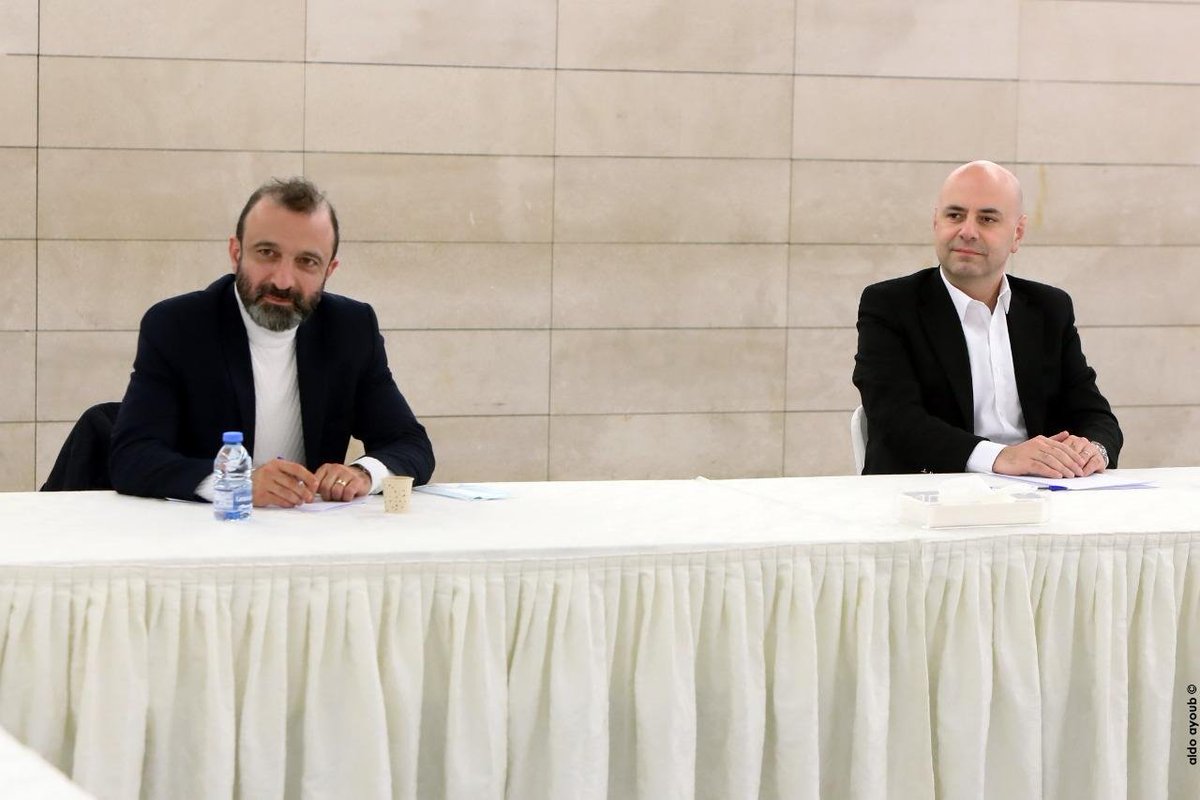 DrSamirGeagea's tweet photo. التقيت في المقر العام للحزب في معراب، وفداً من حزب "الهنشاك الاشتراكي الديموقراطي الأرمني" وتباحثنا في آخر التطورات السياسيّة في البلاد وفي الإستحقاق الإنتخابي المقبل.

#انتخابات_٢٠٢٢ https://t.co/rBbMvigPI2