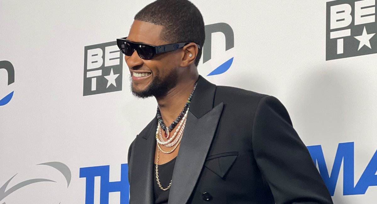 LASEC's tweet image. Thanks to @DIRECTV we were able to award @KidsInSpotlight the DIRECTVxChampionLA Award to further their work in the community. Thank you to Grammy winner @Usher and all guest for kicking off Super Bowl LVI weekend. #LASuperBowlHC #ChampionsShineHere #SBLVI
#ChairmansPartyxDirecTV
