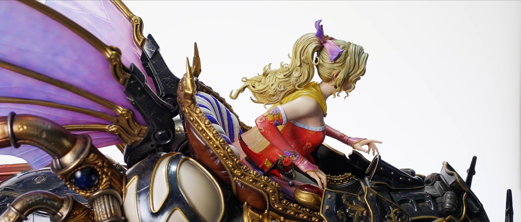 D 魔導アーマー ティナ のフィギュア Coming Soonのまま数ヶ月が経過 未だ詳細が公開されていません Ff6 は私にとってファイナルファンタジーデビュー作で 歴代キャラで最も好きなキャラがティナ 天野喜孝先生に原画をオーダーする程大好きです
