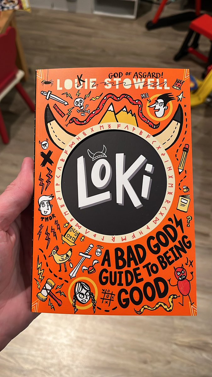 It’s the final day of the #BeLessLoki blog tour &amp; I’m hosting an extract <a href="/Louiestowell/">Louie Stowell UPDATES ONLY NOT REALLY HERE</a> Make sure you’re back at 4pm as all the bloggers from this week will be exclusively unveiling the cover for Loki’s 2nd adventure, out this summer from <a href="/WalkerBooksUK/">Walker Books</a>📣
checkemoutbooks.wordpress.com/2022/02/11/lok…