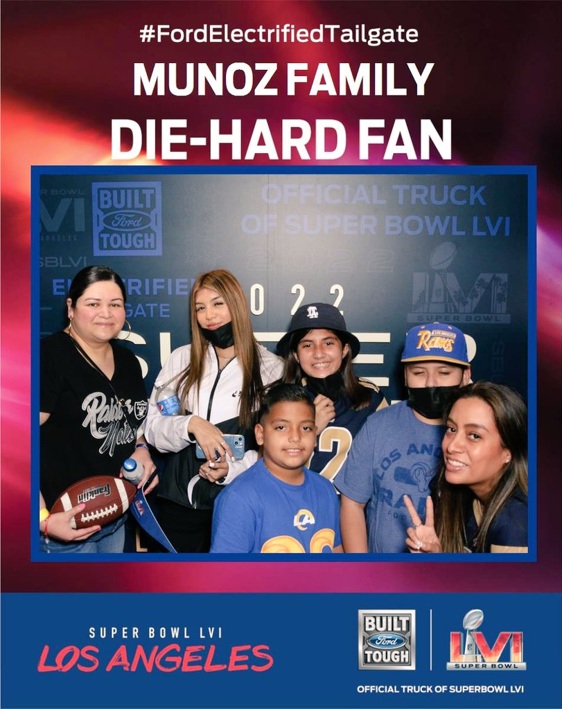 Awesome time @Ford booth! #FordElectrifiedTailgate #SuperBowl 💙💛💙💛