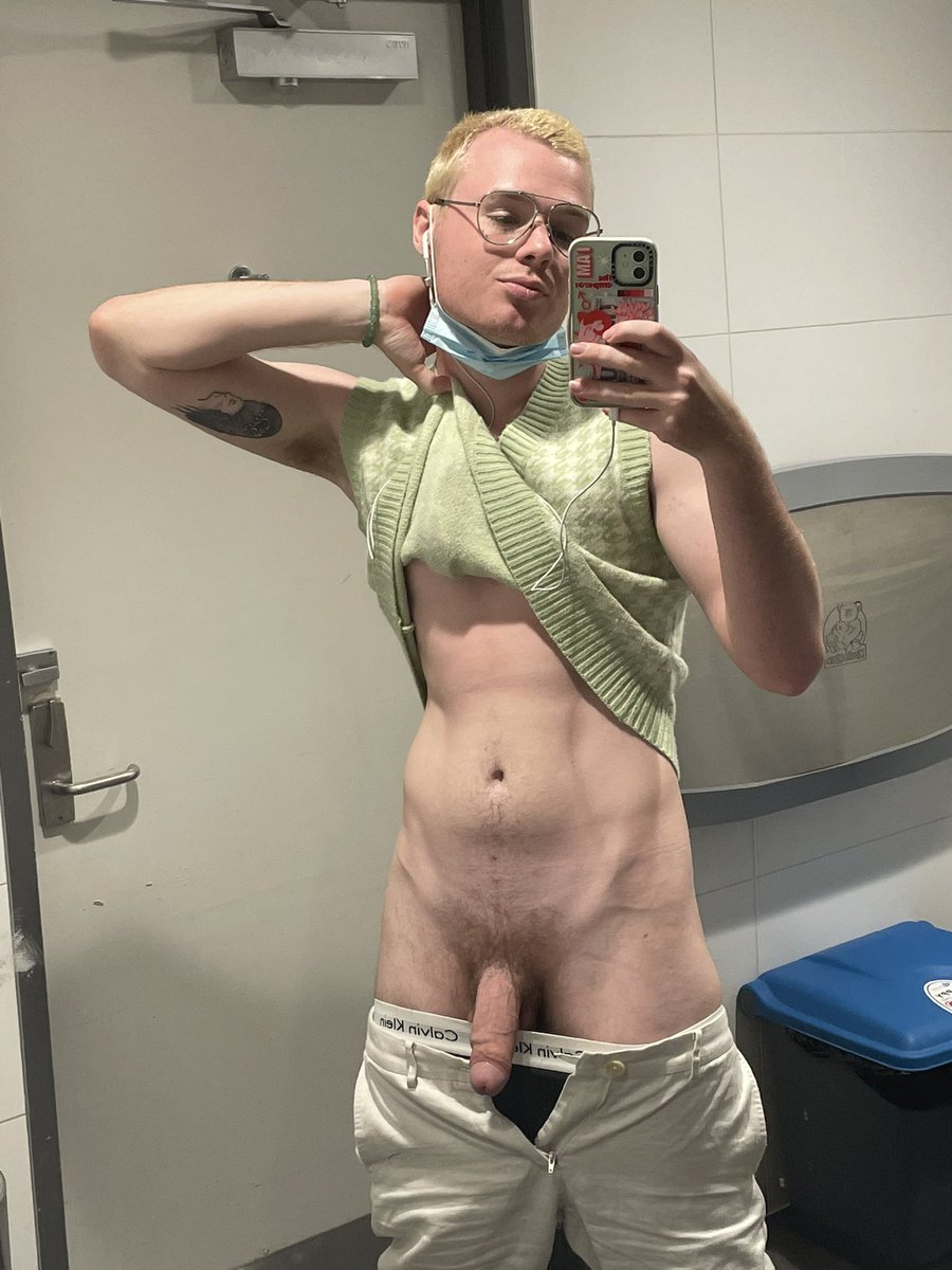 VersLifeguard's tweet photo. Retweet if you think I have a pretty cock 🥵🥵🥵🥺🥺🥺😏😏😏 https://t.co/m6Et8oy2wR