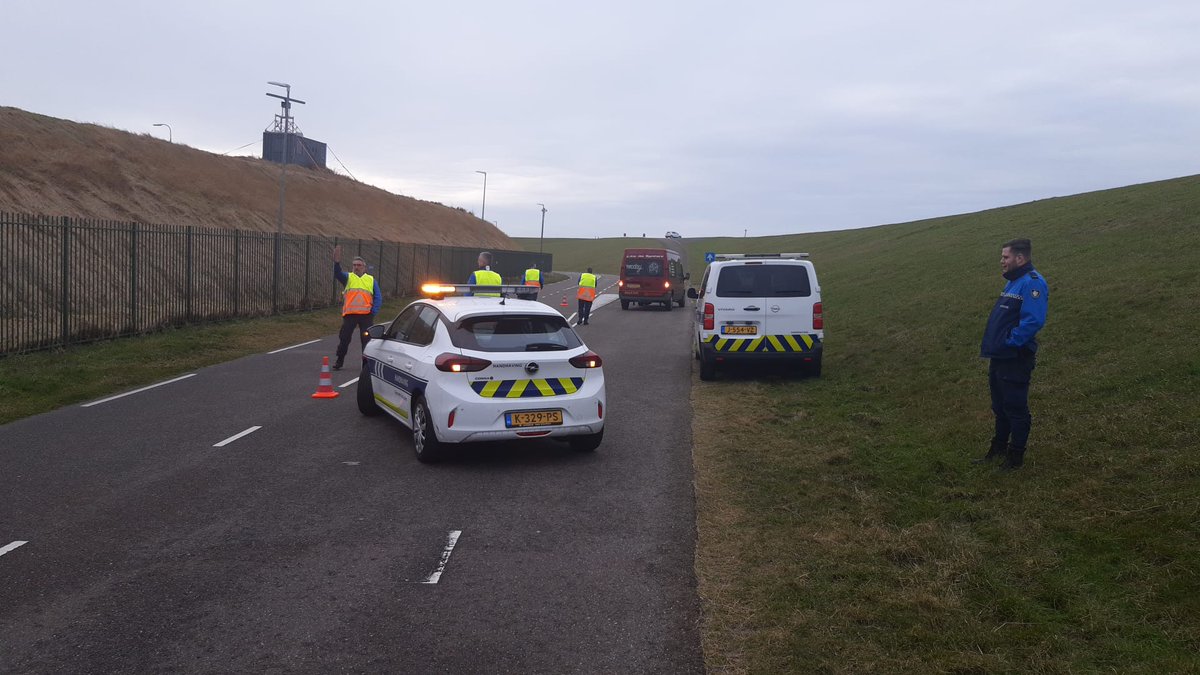 Deze week hebben we voor een BOA-team van een gemeente weer een interessante en praktische Cursusdag #Incident #Management verzorgd.

In onze ogen is deze cursus cruciaal voor elke #BOA/#Handhaver die tijdens zijn/haar werkzaamheden te maken krijgt met verkeersincidenten