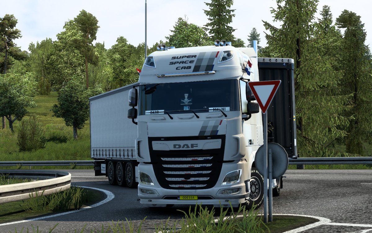 BRmalini's tweet photo. @SCSsoftware @DAFTrucksNV #DAFDrive
 #RideDAF @MichelinTruckUK https://t.co/u30LoK8mEt
