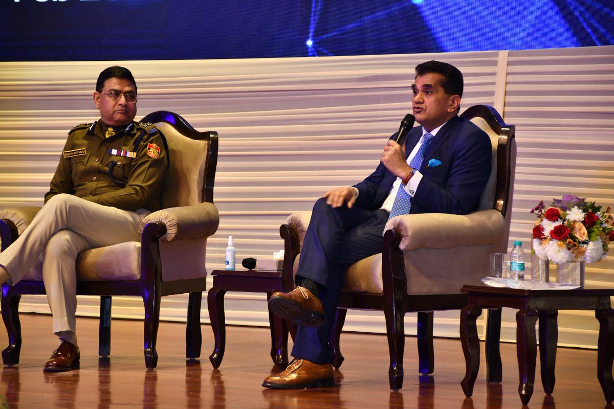 amitabhk87's tweet photo. Spoke on how transformational change can be ushered through use of disruptive technologies,data-driven performance improvement &amp; a citizen-centric approach. Effective policing promotes crime-free societies,which is key to economic development. Adaptability &amp; Agility are critical. https://t.co/xidetcWteL