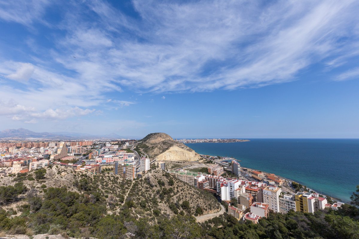 TurismoEspGob's tweet photo. 🥳¡Enhorabuena a todos los alicantinos y alicantinas!

Su Semana Santa ha obtenido el título de Fiesta de Interés Turístico Nacional solicitado por @GVAturisme.

El secretario de Estado, Fernando Valdés, ha firmado la resolución tras comprobar que se cumplen los requisitos. https://t.co/8mNjE7Y5M8