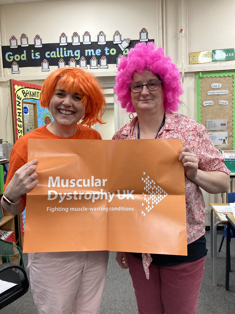 HolyFamilyYear1's tweet photo. The orange wig is back out supporting #GoBrightDay @MDUK_News @Fightingbk4Jack #musclesmatter https://t.co/A9gVHWsDrO