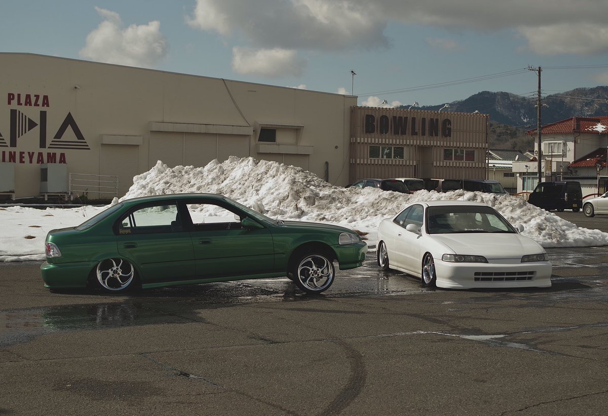 k01108463's tweet image. シビックが上から見下してくる