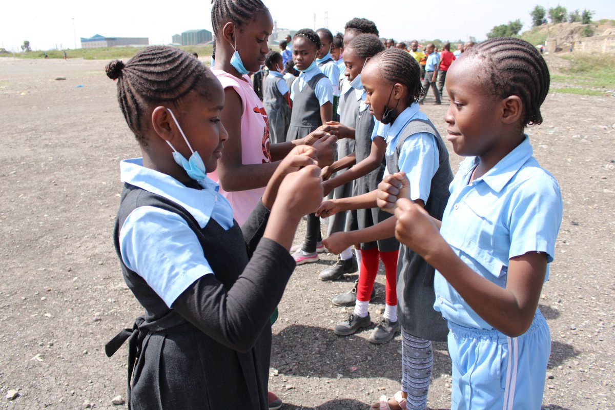 GreenKenya2's tweet photo. The first #communityimpactprogram is about Green-Kenya, our values, what are we doing, why and how can we work together as catalysts for positive change on and off the field.
The number of Children has increased in the sessions. This is what we anticipated this year
#CIP https://t.co/7OpG8KYhHA