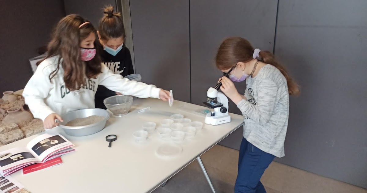 4t - LA LÍNIA DEL TEMPS - TALLER DE BIOARQUEOLOGIA: Una segona visita al Born CCM on realitzarem un nou taller. En aquest cas hem descobert que l'arqueologia és una disciplina científica pluridisciplinar en la que hi tenen cabuda científics i… dlvr.it/SJn9xV