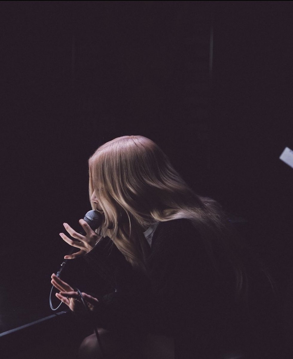 HAPPY HALF FIFTY ROSÉ
#OurRockstarROSÉDay
#봄의시작_채영아_생일축하해