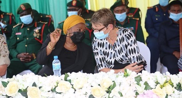 Jana Dodoma - uwekaji wa Jiwe la Msingi la Hospitali ya Jeshi Dodoma (Military Hospital Dodoma). Kuna uhitaji mkubwa wa Hospitali Jijini Dodoma kutokana na ongezeko la watu. <a href="/wizara_afyatz/">Wizara ya Afya Tanzania 🇹🇿</a> tutatoa ushirikiano kwa Taasisi/Watu wanaotaka kuwekeza kwenye utoaji wa huduma za Afya Dom