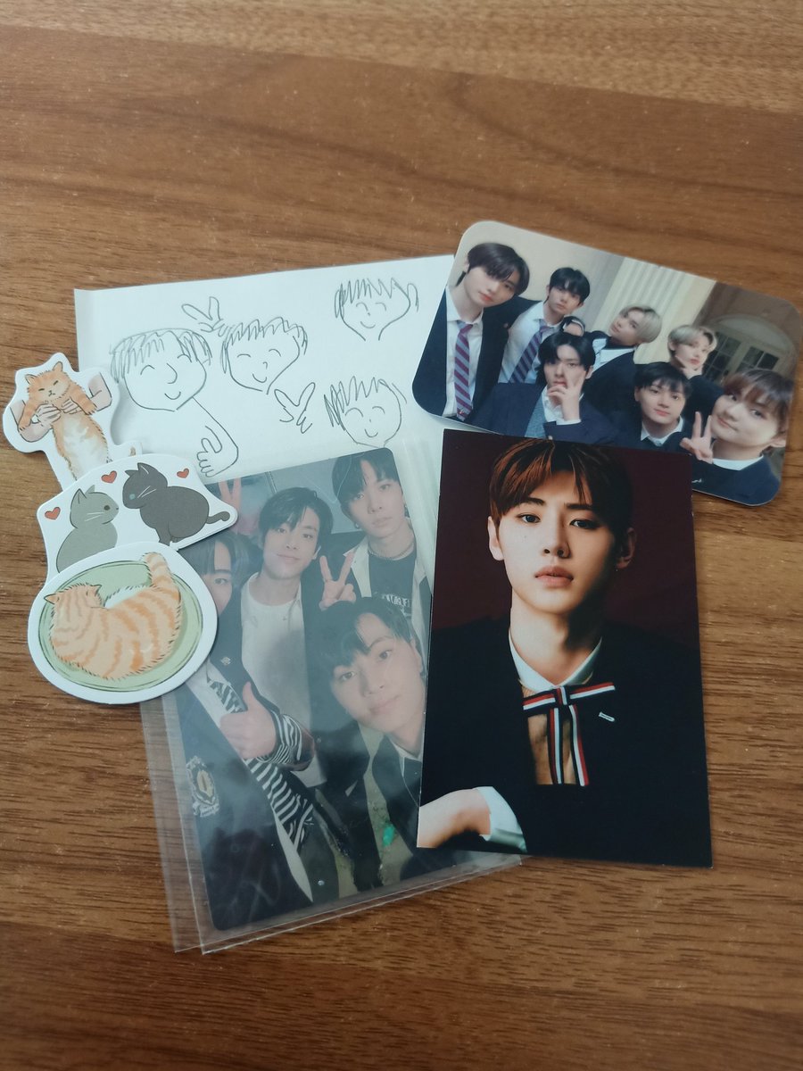 csccherrie's tweet photo. Thanknyou so much @bihooncart for packing it safely and smooth transaction 😚 #bihoonproofs

Ps. Ang galing mo pi mag drawing 🤩🤣
#MawRupok https://t.co/IzfWKeVWPN