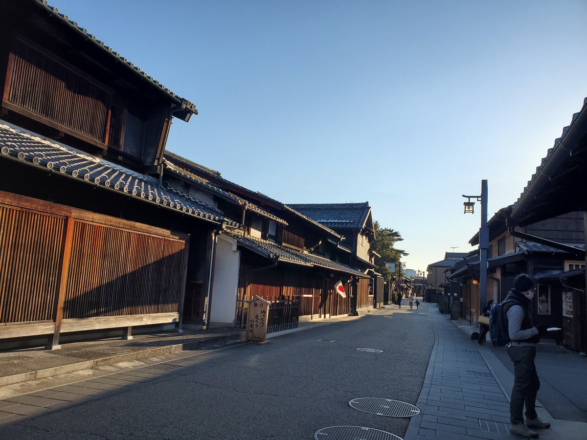 staybuzz's tweet photo. 律っちゃんたちが住む河合荘って川原町あたりにあるんだっけか https://t.co/OOU4Q56fJC