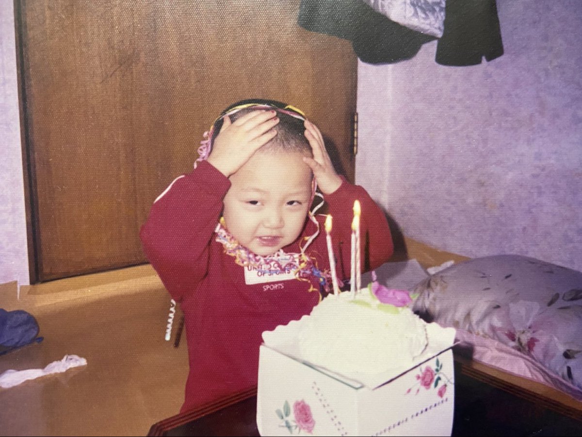 💌 220211 3:09pmKST

🐱 ㅡ  "Orbit, the concert will start soon. I'm so nervous". What should I do? 🤩🥳🤣😱💖
