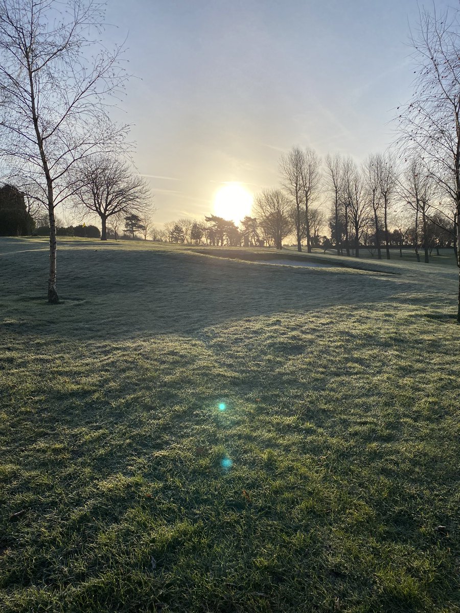 #inspiration #author #AuthorsOfTwitter #authors #yafantasy #Writer beautiful walk this morning to clear my mind ready for the next chapter. ❤️