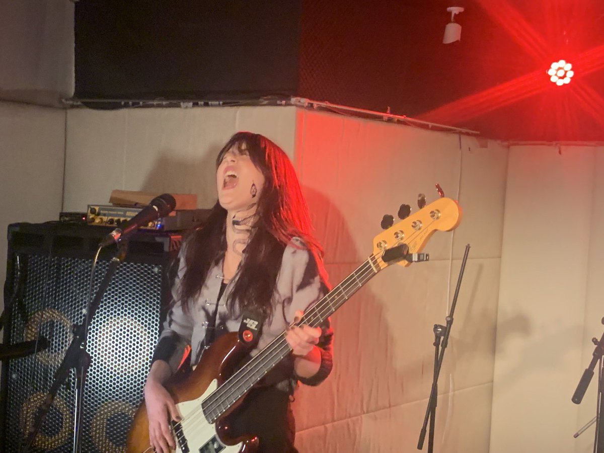ScramblesC's tweet photo. 大トリは『American Spirits』です！
迫力のある演奏で会場の熱気がMAXです🔥🔥

#SMC発表ライブ
#スクランブルズミュージックカレッジ https://t.co/IWz0jq3Tg4